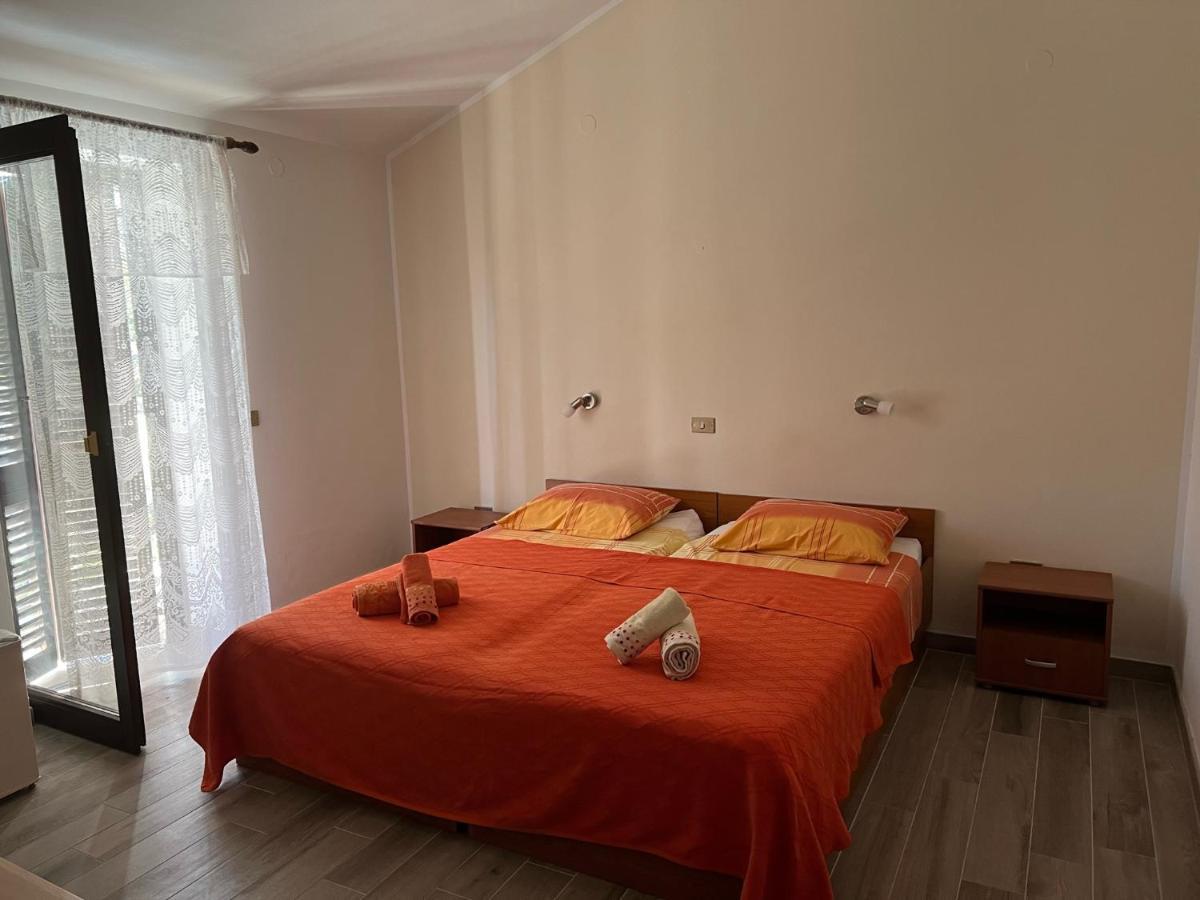 Draga Rooms Njivice Exterior foto